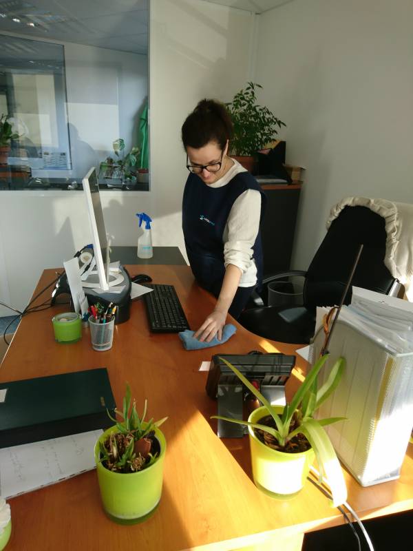 Entreprise de nettoyage pour l'entretien complet de bureaux à Lyon